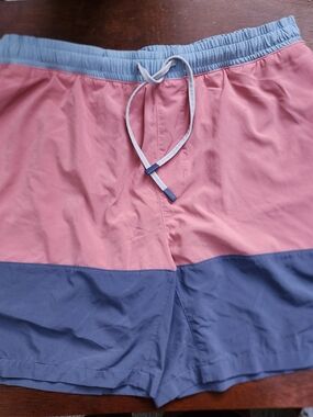 Faherty Shorelite 7" Colorblock Swim Trunks Pink Blue Lined